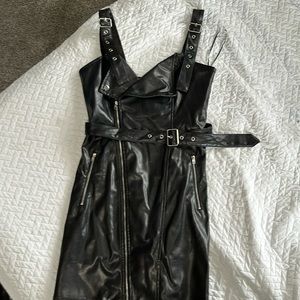 Perfect Eras tour dress - black mini